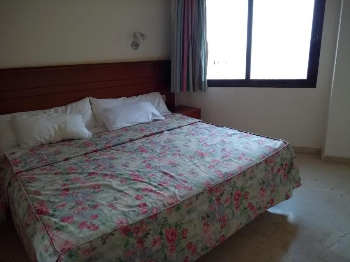 Apartamentos Don Juan Manilva Bagian luar foto